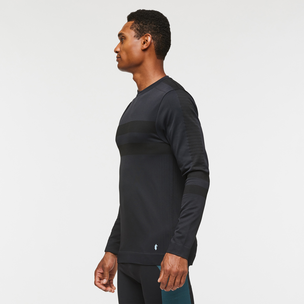 Debajo Seamless Baselayer Crew - Men s - Casual Outdoor Style