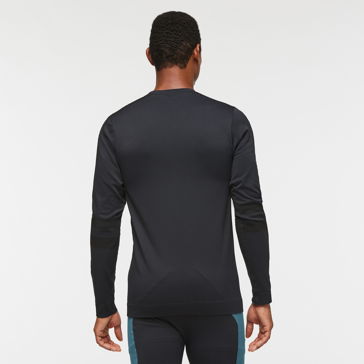 Debajo Seamless Baselayer Crew - Men s - Casual Outdoor Style
