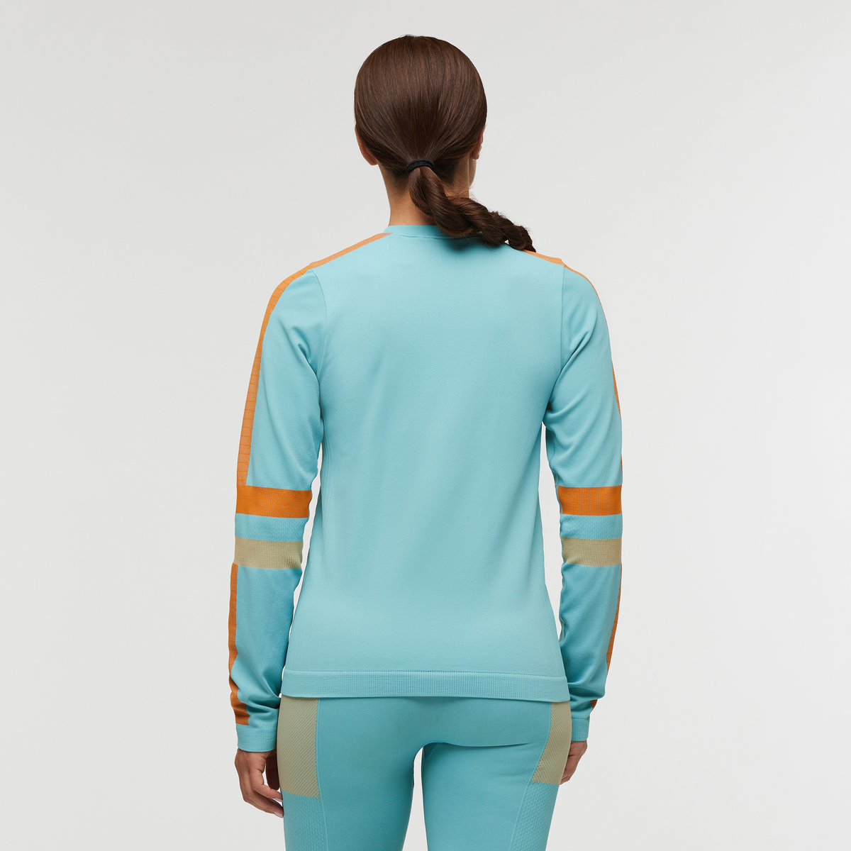 Debajo Seamless Baselayer Crew - Women s - Casual Outdoor Style