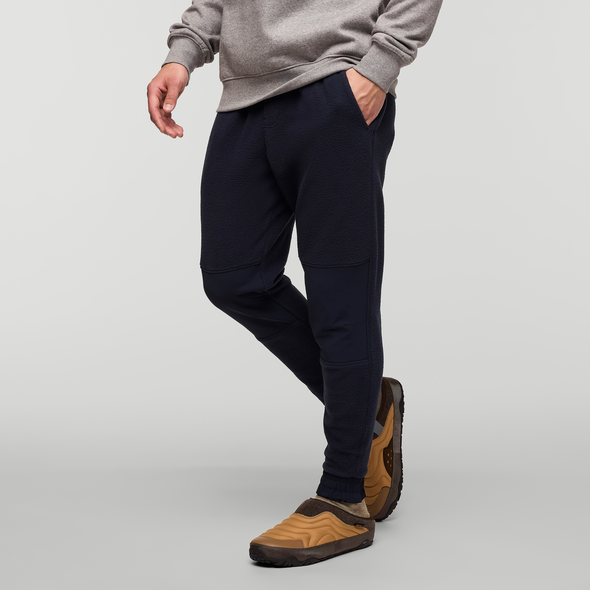 Abrazo Fleece Jogger - Men s - Soft Layering Warmth