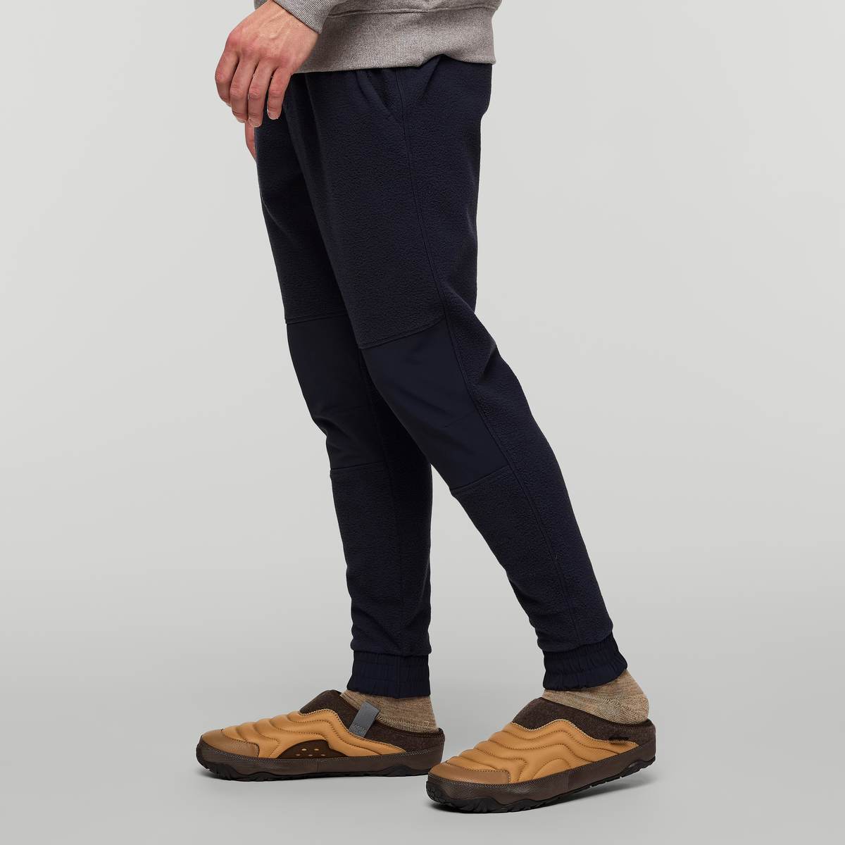 Abrazo Fleece Jogger - Men s - Soft Layering Warmth