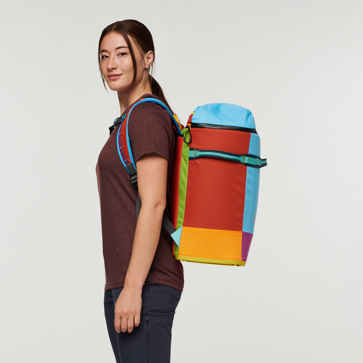 Hielo 24L Cooler Backpack - Del Dia - Flexible Packing