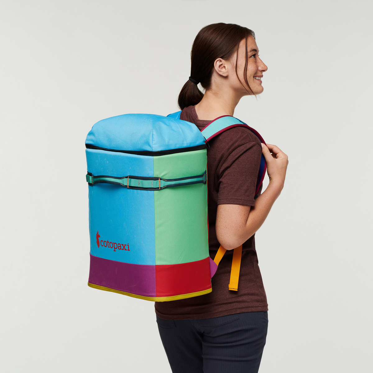Hielo 24L Cooler Backpack - Del Dia - Flexible Packing