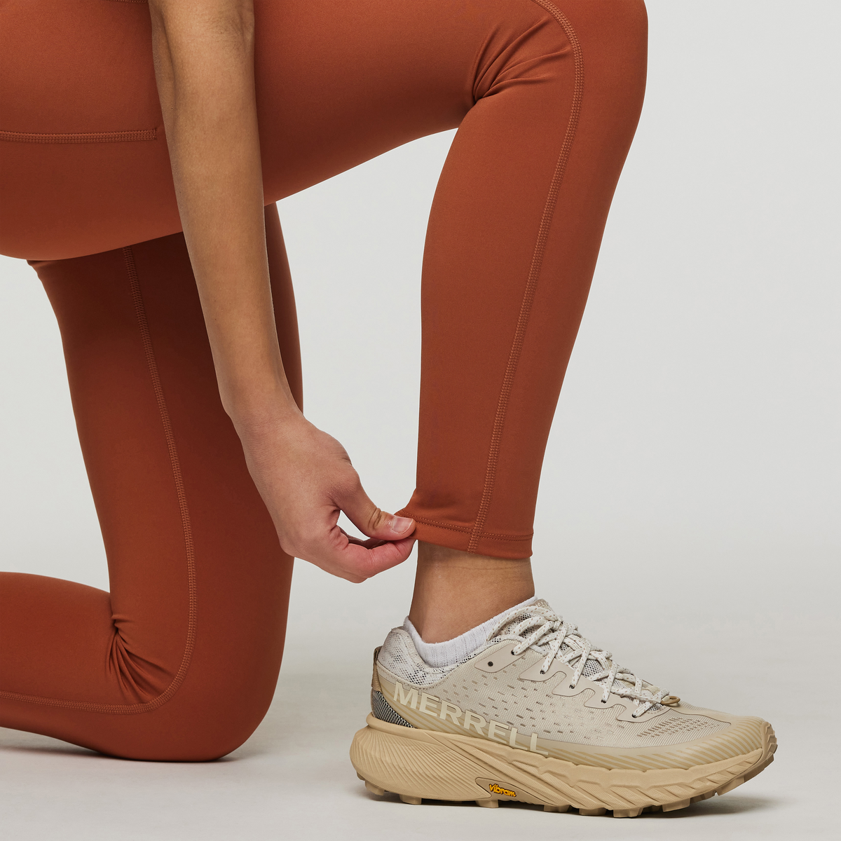 Muevo Tight - Women s - Soft Layering Warmth