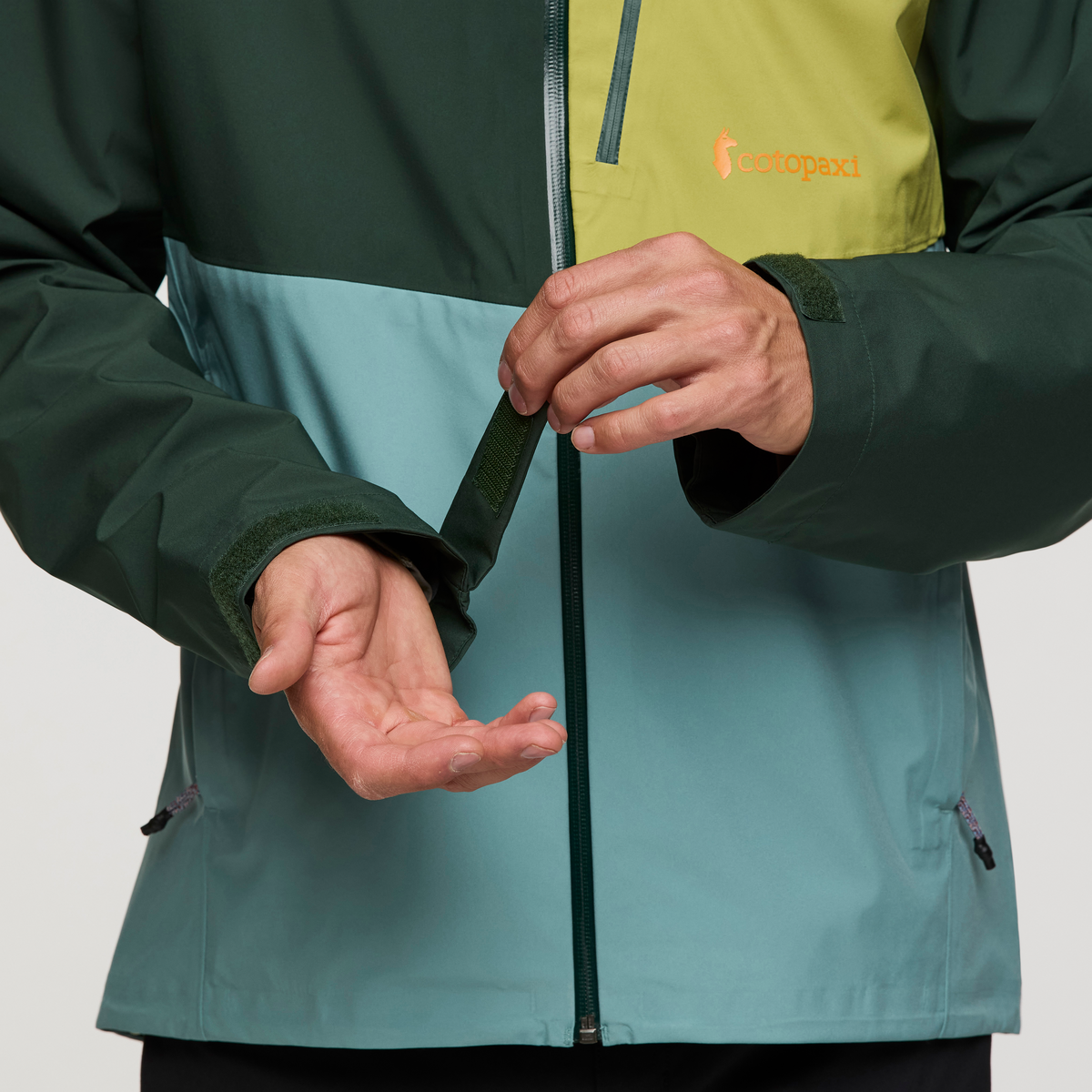 Impermeo 3L Hooded Shell Jacket - Men s - Weather Ready Coverage