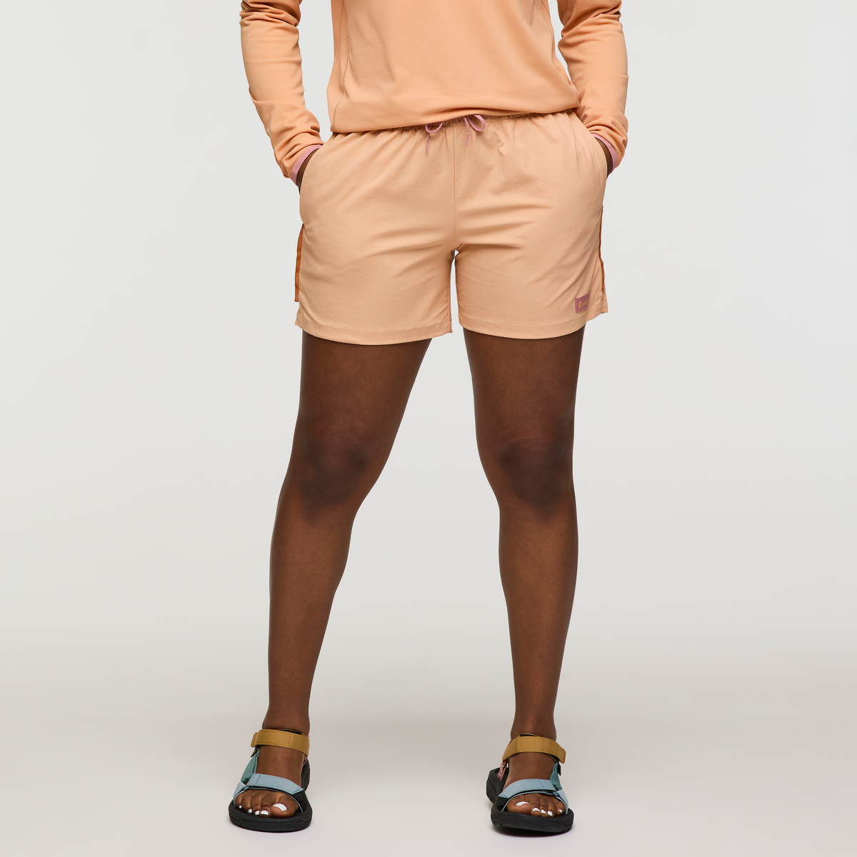 Brinco 5 Short - Solid - Women s - Soft Layering Warmth