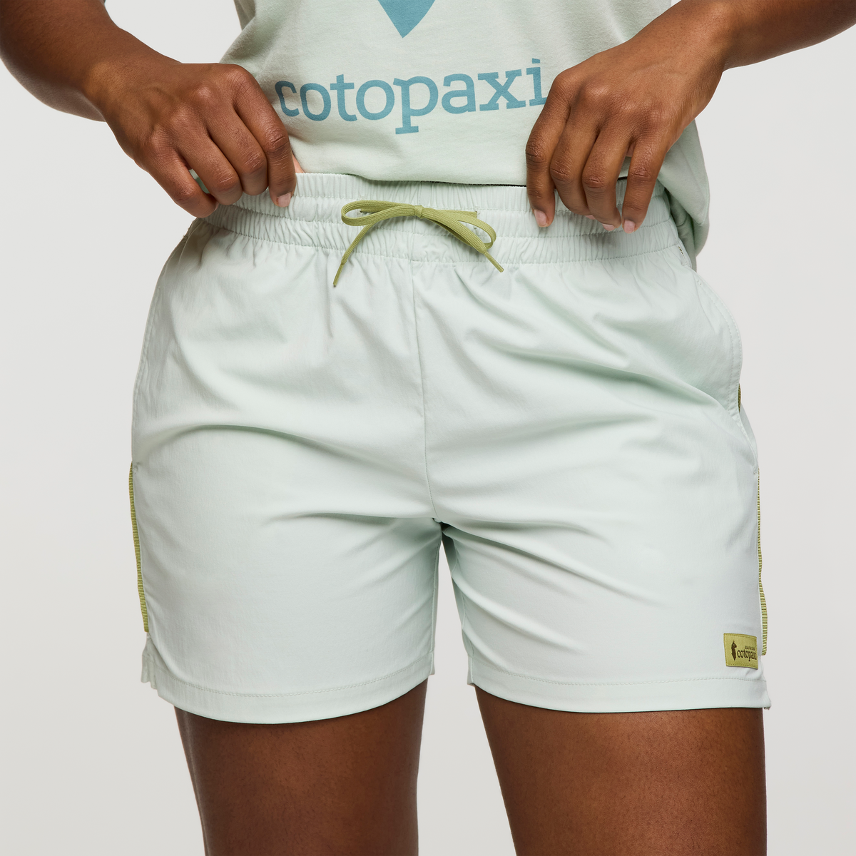 Brinco 5 Short - Solid - Women s - Soft Layering Warmth