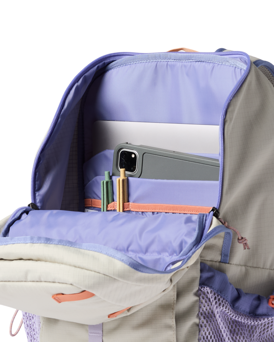 Clase 28L Daypack - Everyday Adventure