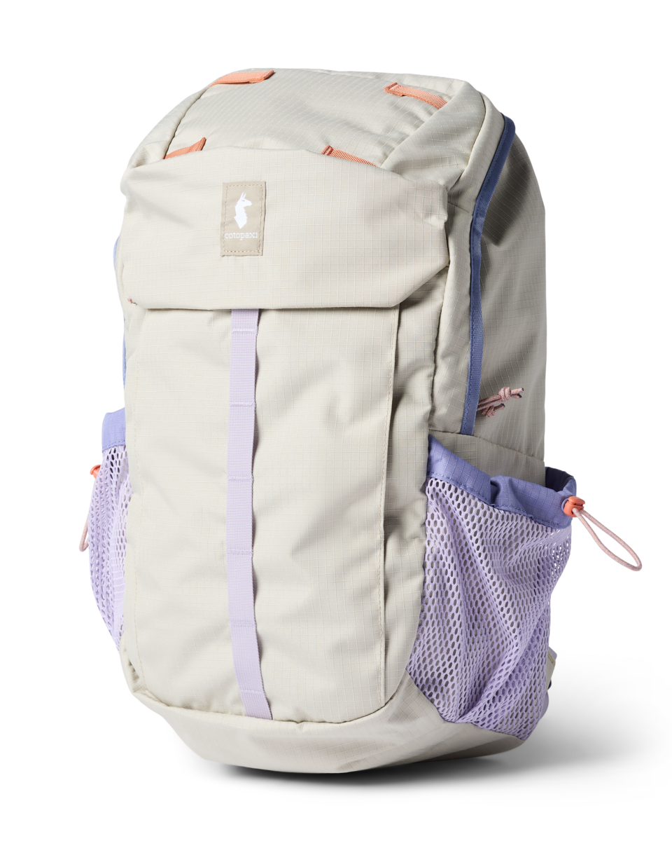 Clase 28L Daypack - Everyday Adventure