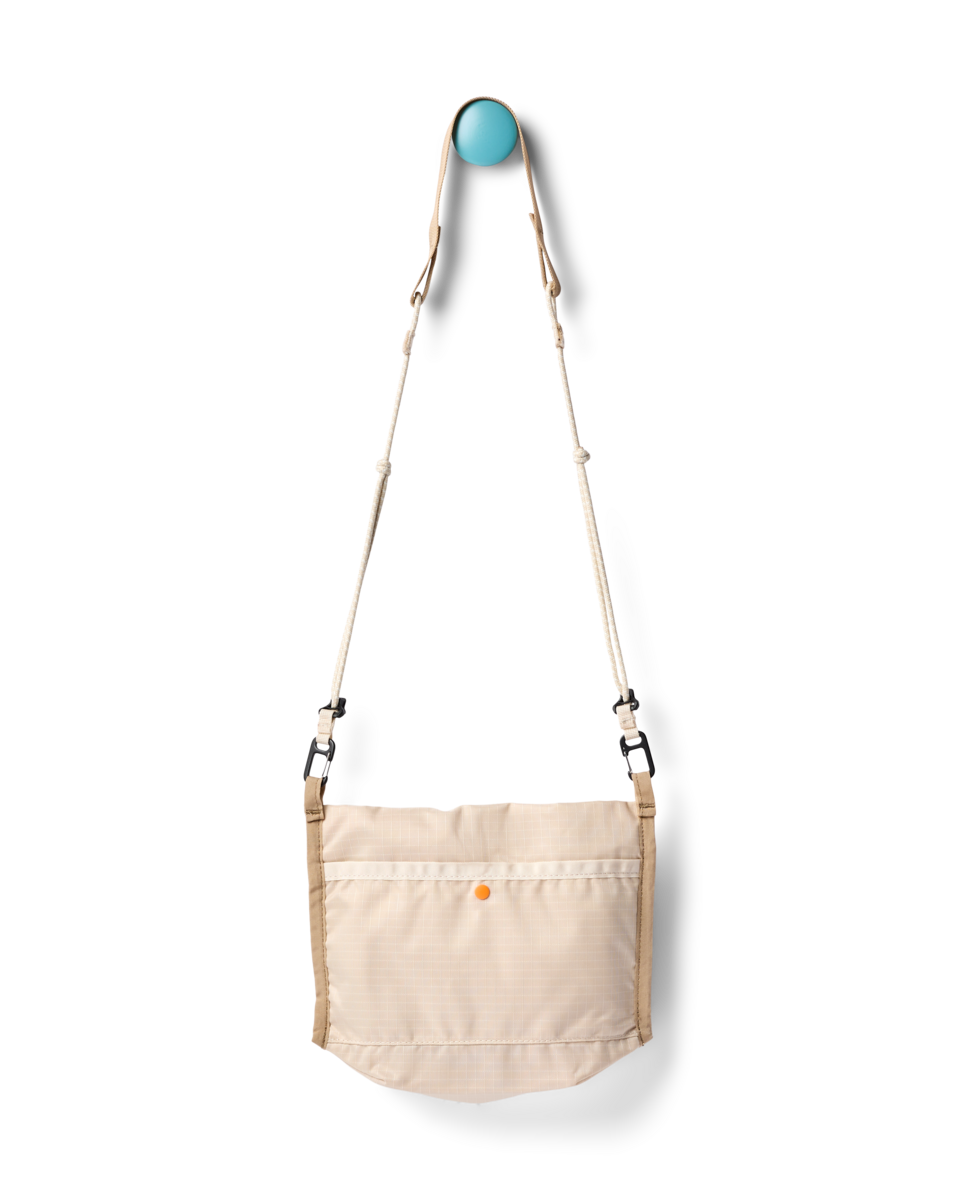 Lista 2L Lightweight Crossbody Bag - Cada Dia - Roomy Everyday Carry