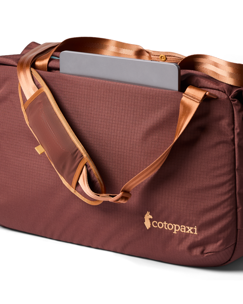 Viaje 45L Travel Duffel - Flexible Packing
