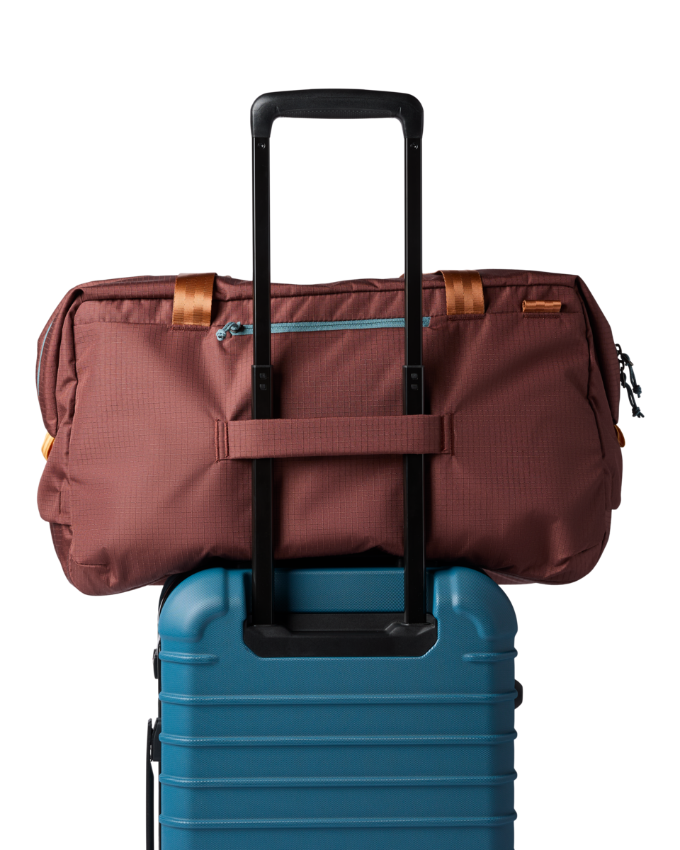 Viaje 45L Travel Duffel - Flexible Packing