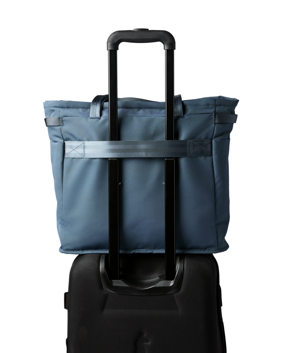 Mente 22L Tote - Versatile Hauling