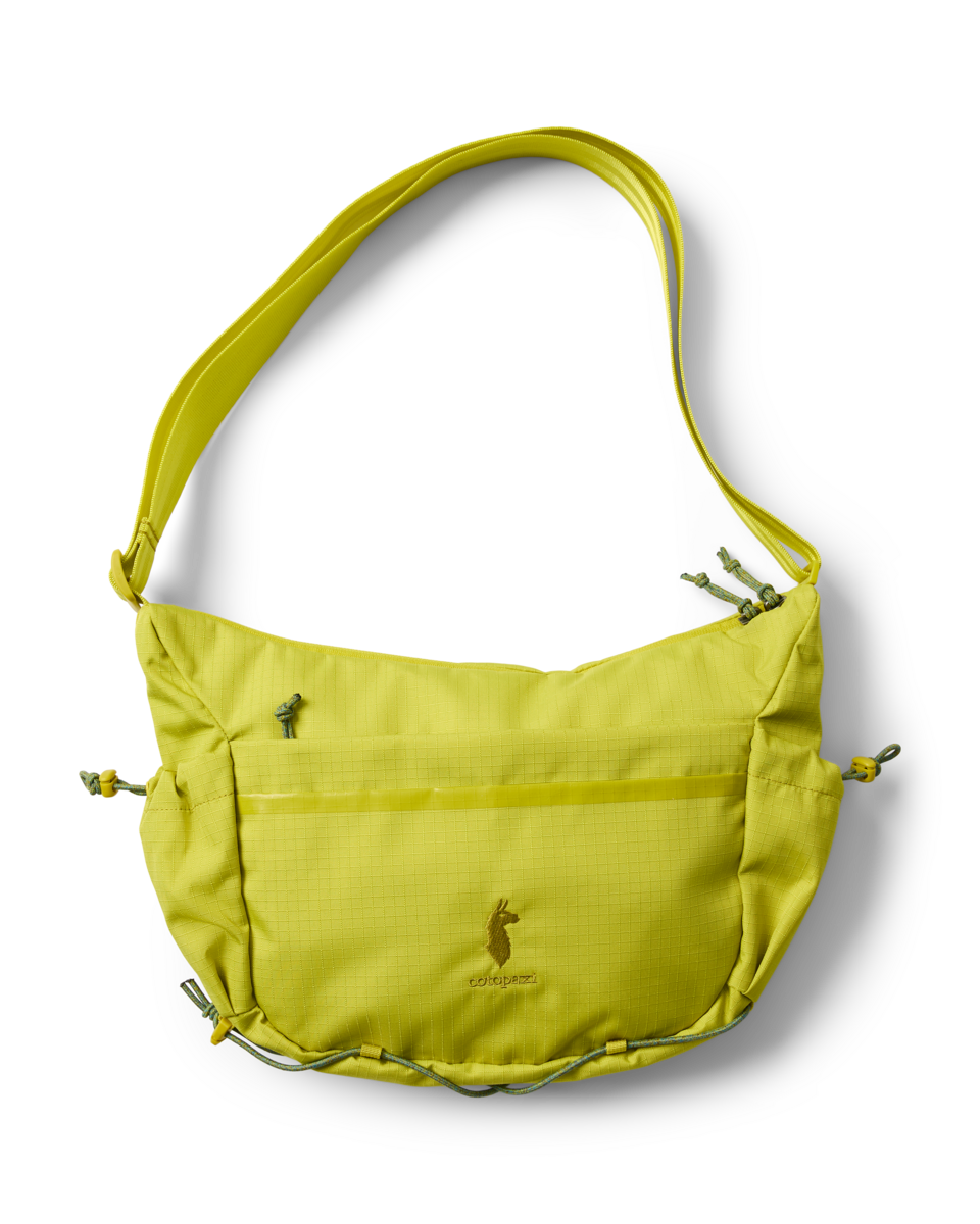 Viaje 9L Shoulder Bag - Roomy Everyday Carry