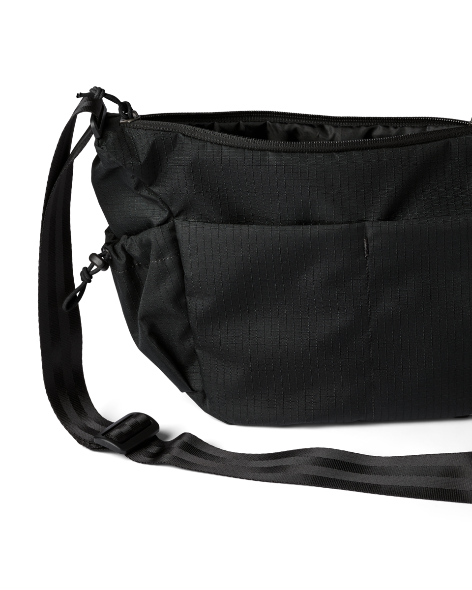 Viaje 9L Shoulder Bag - Roomy Everyday Carry