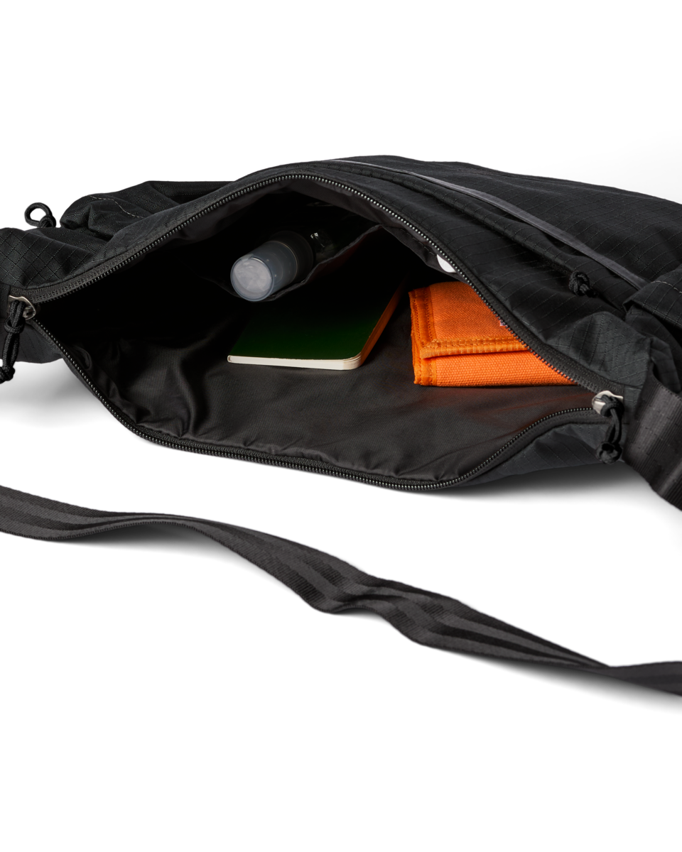 Viaje 9L Shoulder Bag - Roomy Everyday Carry