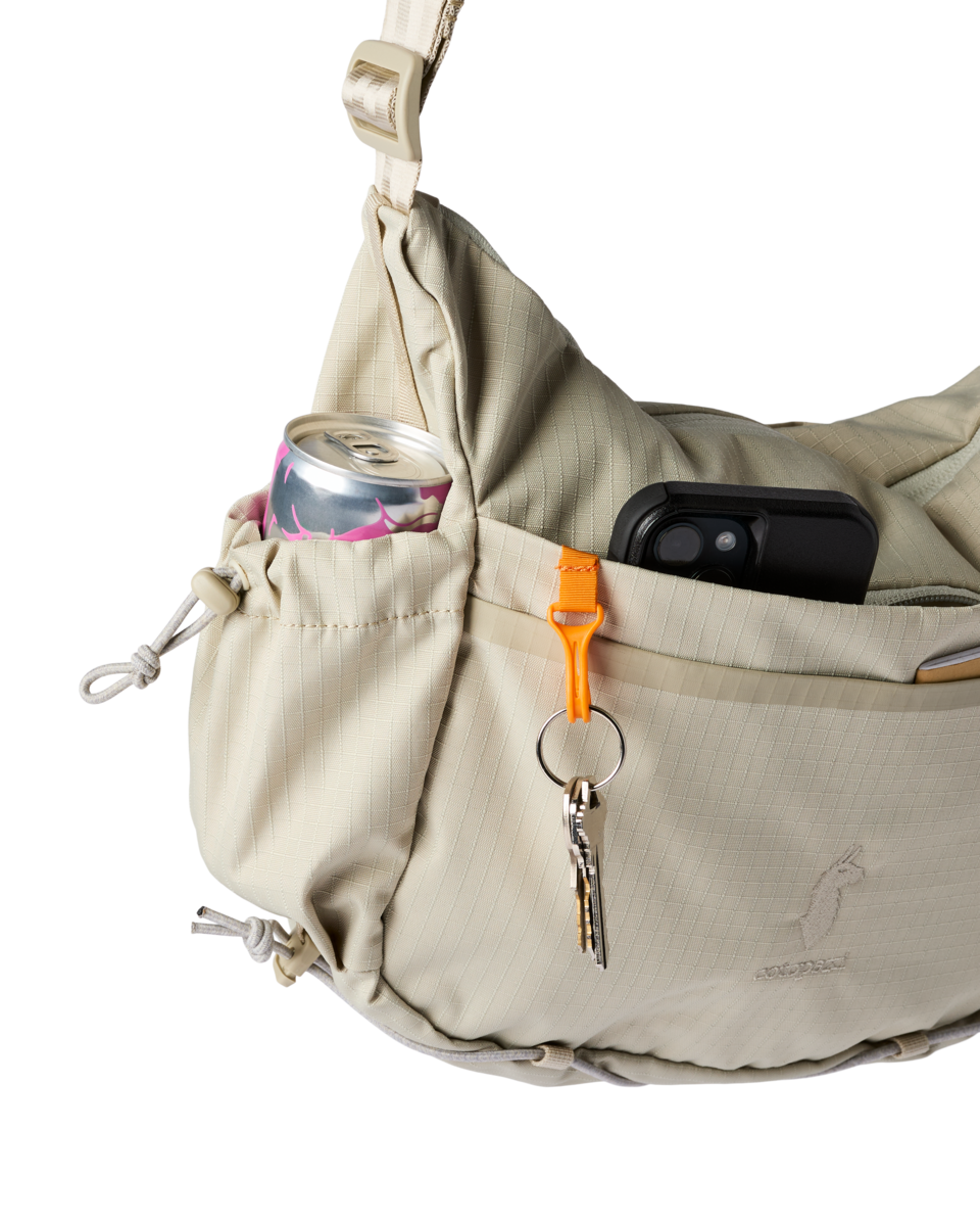 Viaje 9L Shoulder Bag - Roomy Everyday Carry