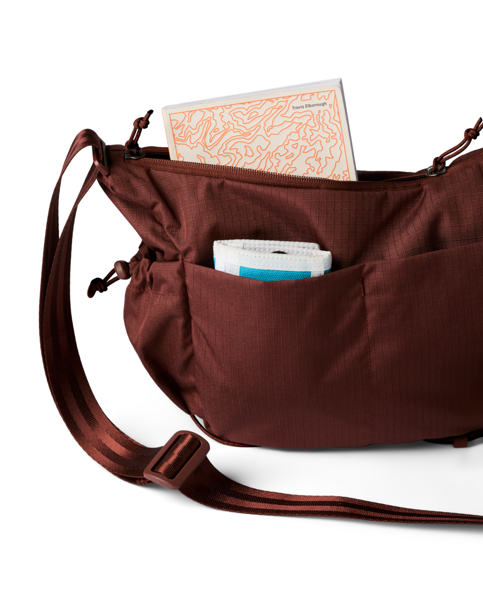 Viaje 9L Shoulder Bag - Roomy Everyday Carry