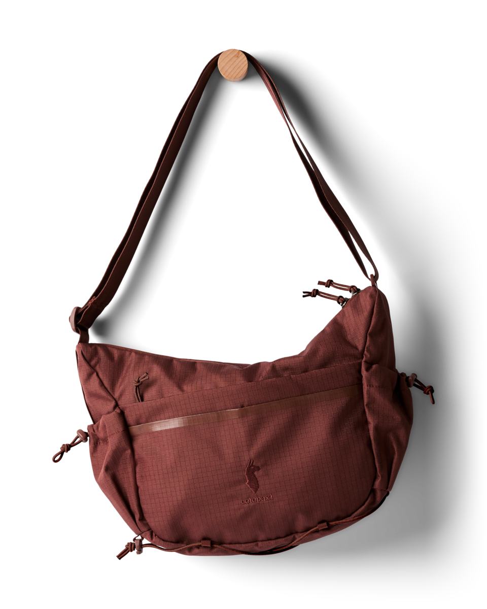 Viaje 9L Shoulder Bag - Roomy Everyday Carry