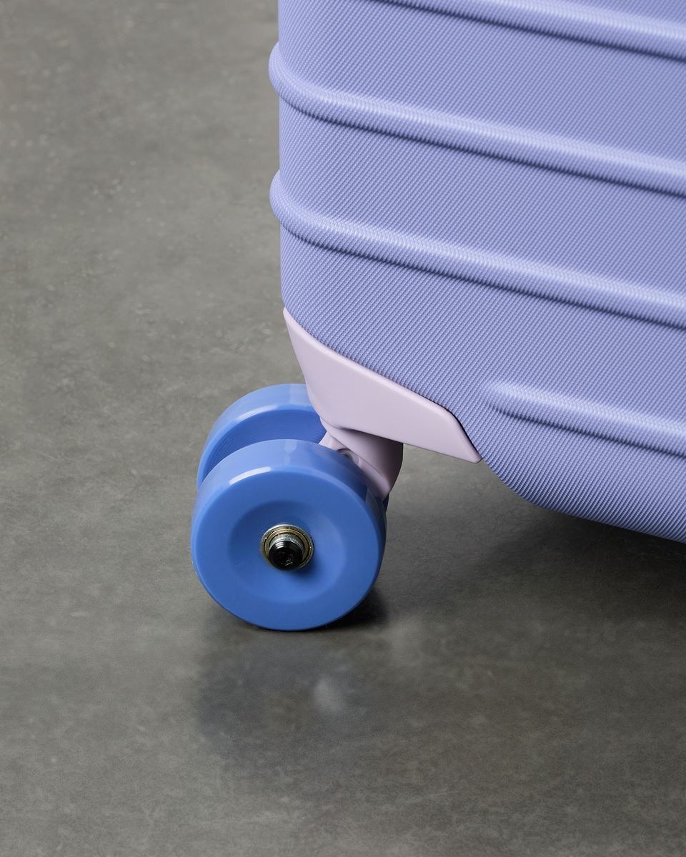 Coraza Suitcase - Carry On - Organized Travel