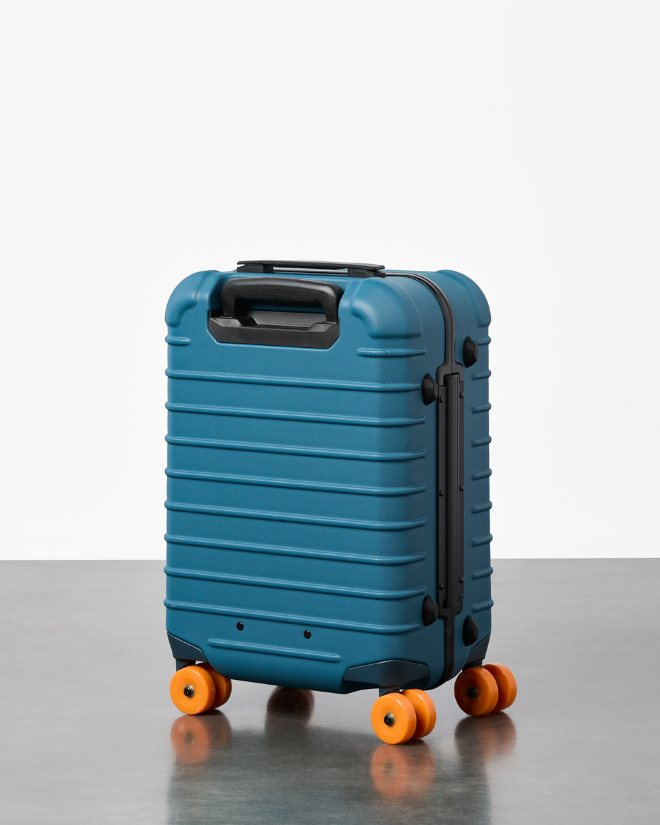 Coraza Suitcase - Carry On - Organized Travel