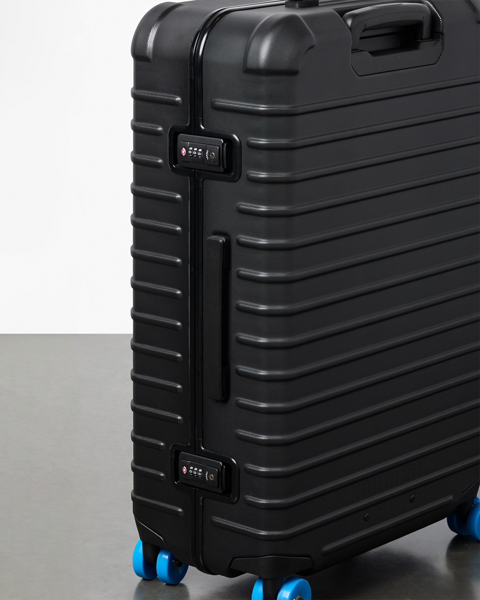 Coraza Suitcase - Medium Checked - Carry On Ready